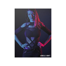 Laden Sie das Bild in den Galerie-Viewer, Isabelle Crofts Satinposter (210 g/m²)
